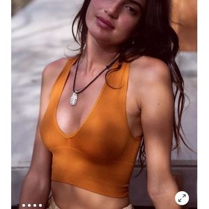 Out from under Hailey seamless plunging bra top